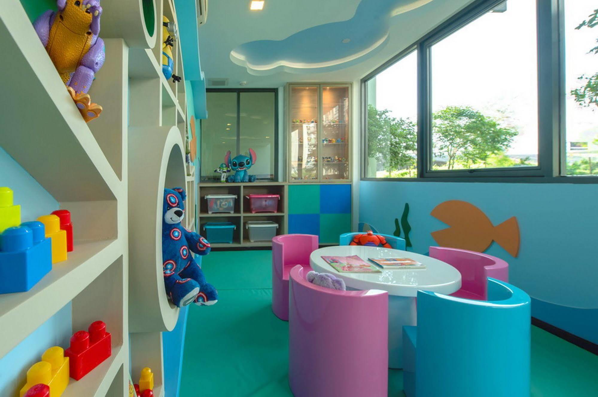 Qiss Residence By Bliston Бангкок Экстерьер фото